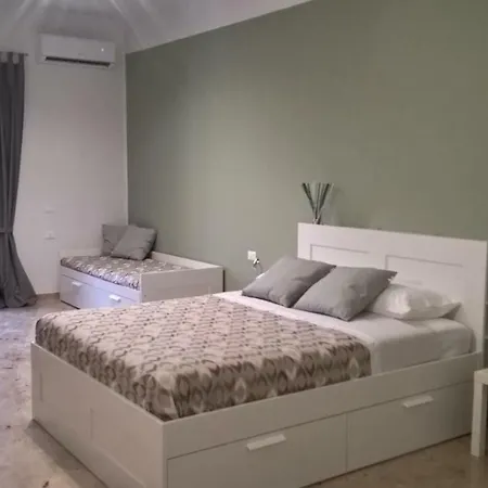 Sole Di Maggio Guest house